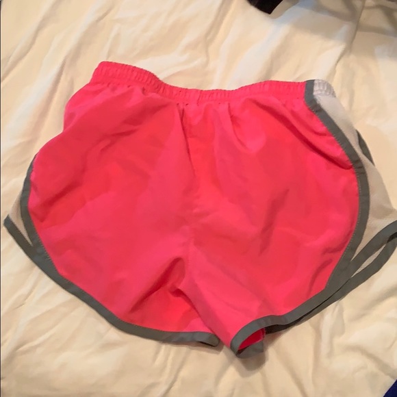 nike shorts - Picture 2 of 3